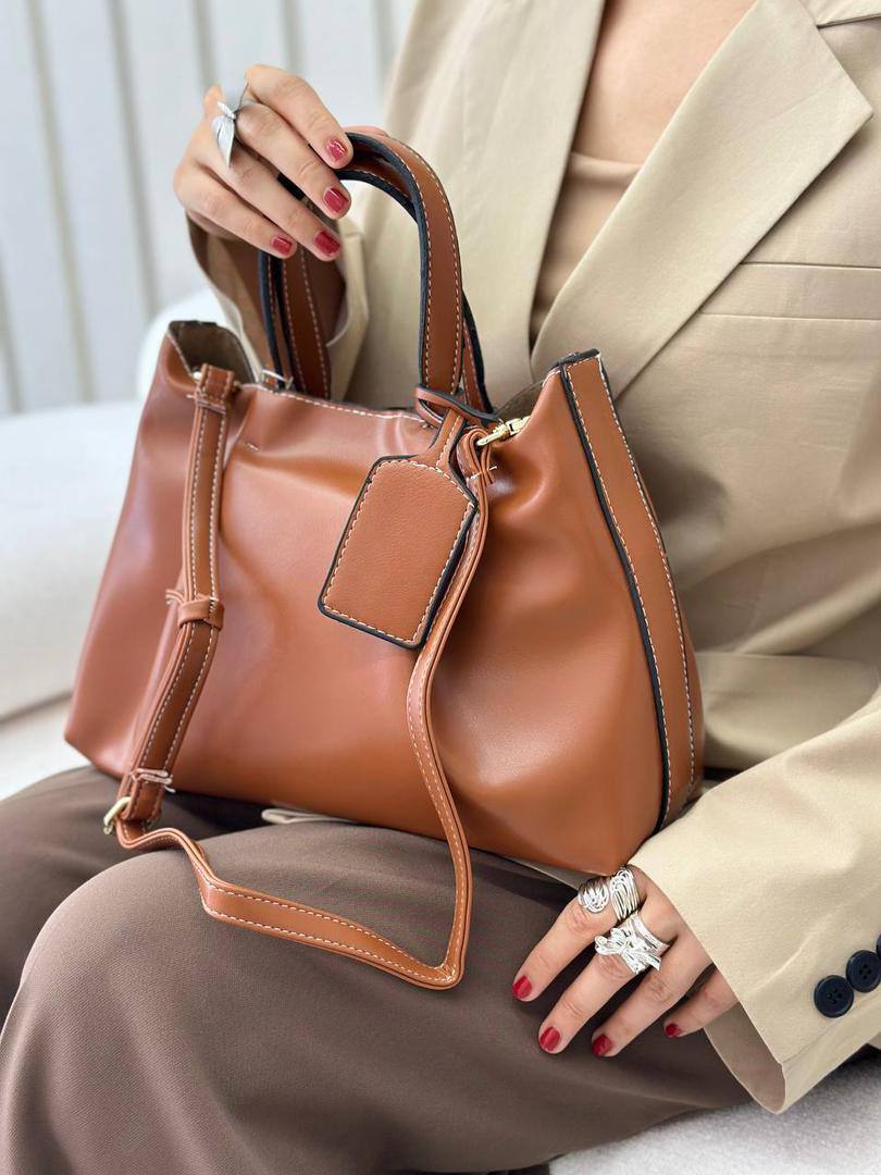 غکس گویانیا عسلی