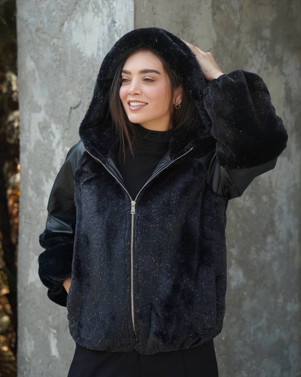 غکس هیگل مشکی