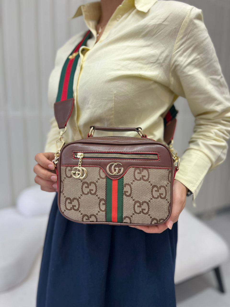 غکس هایکوپی گوچی جاوا قهوه ای
