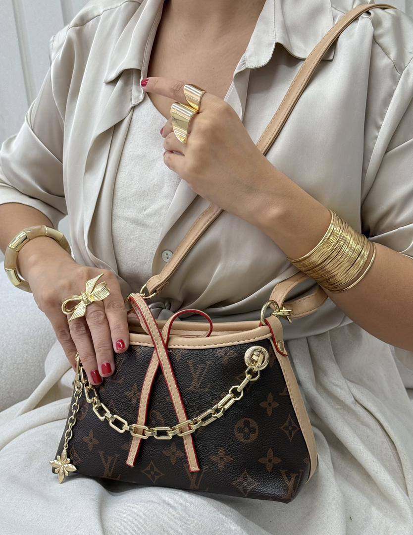 غکس آلمادا قهوه ای