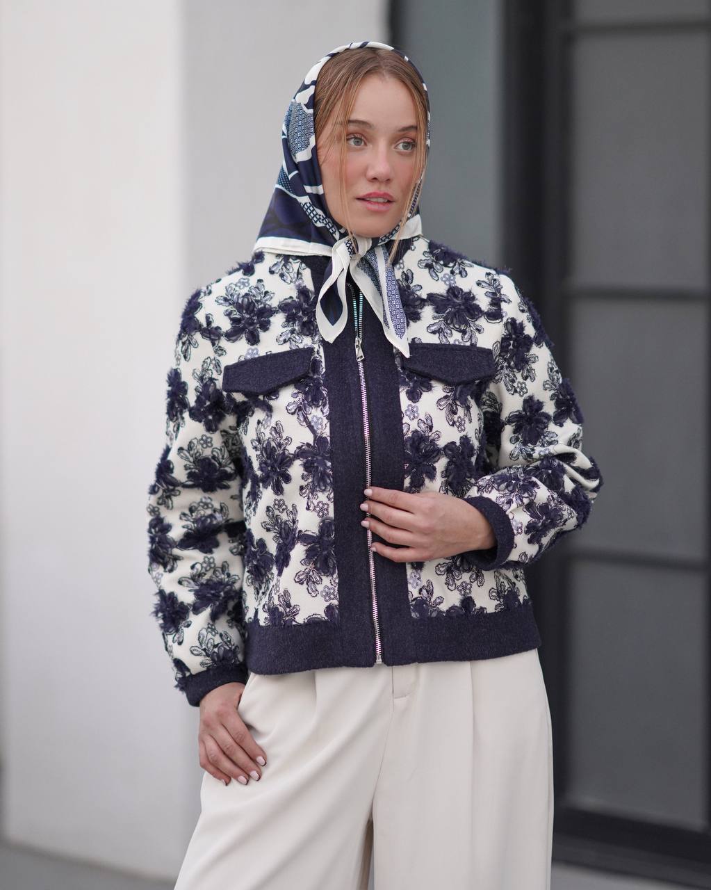 غکس دسیلاو سرمه ای