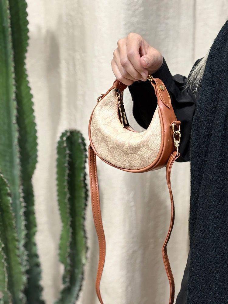 غکس زلین سایز کوچک کوچ کرم دسته عسلی