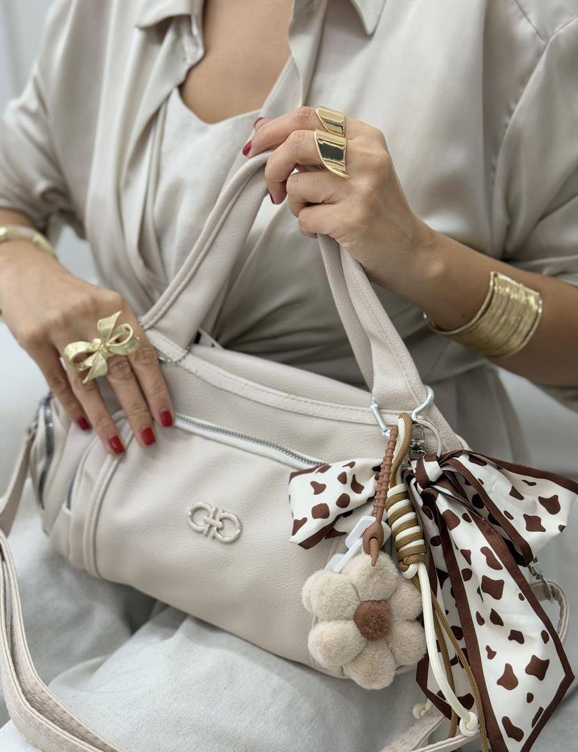 غکس گرامش شیری