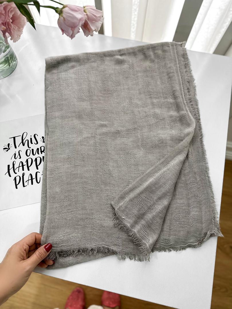 عکس کنفی ژاکارد