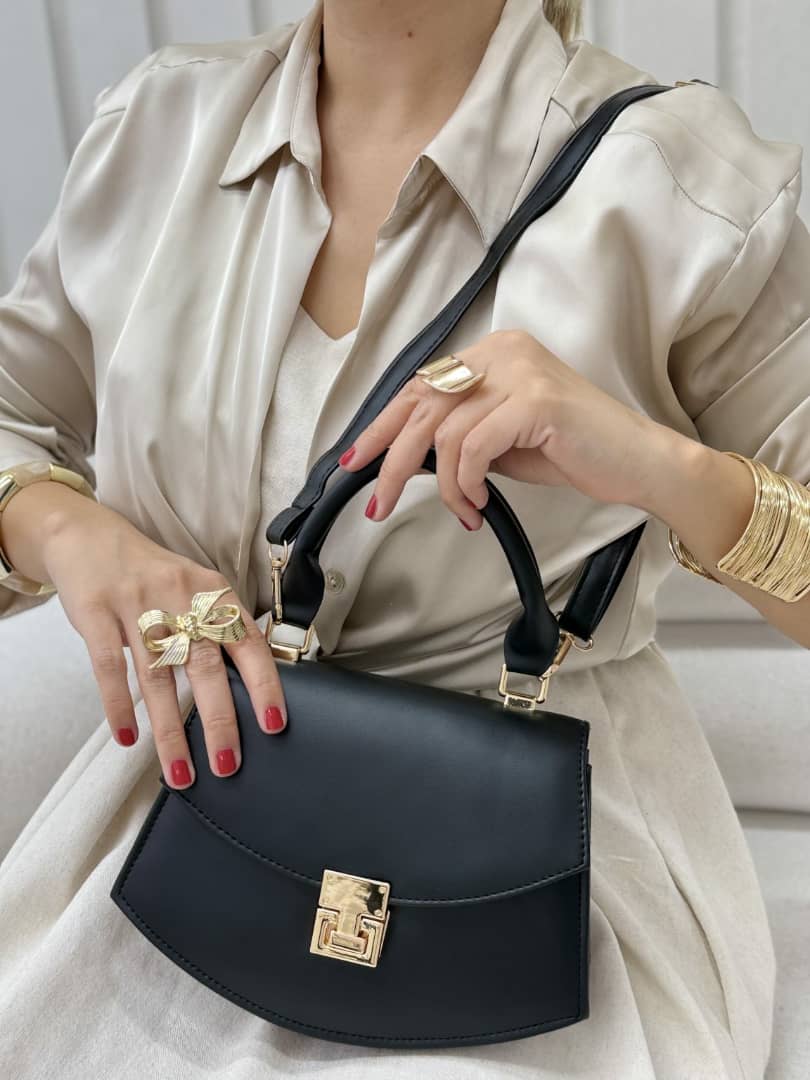 عکس هالیس