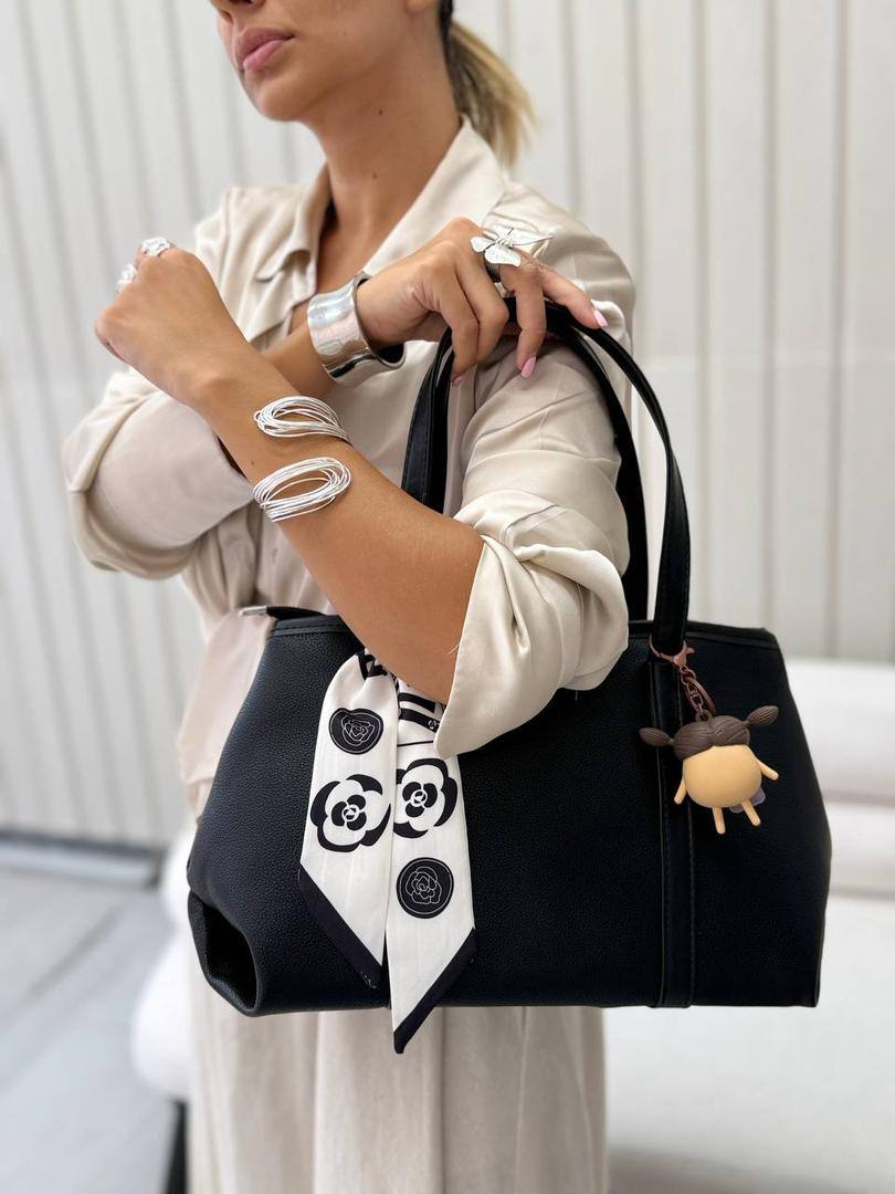 غکس روشا مشکی