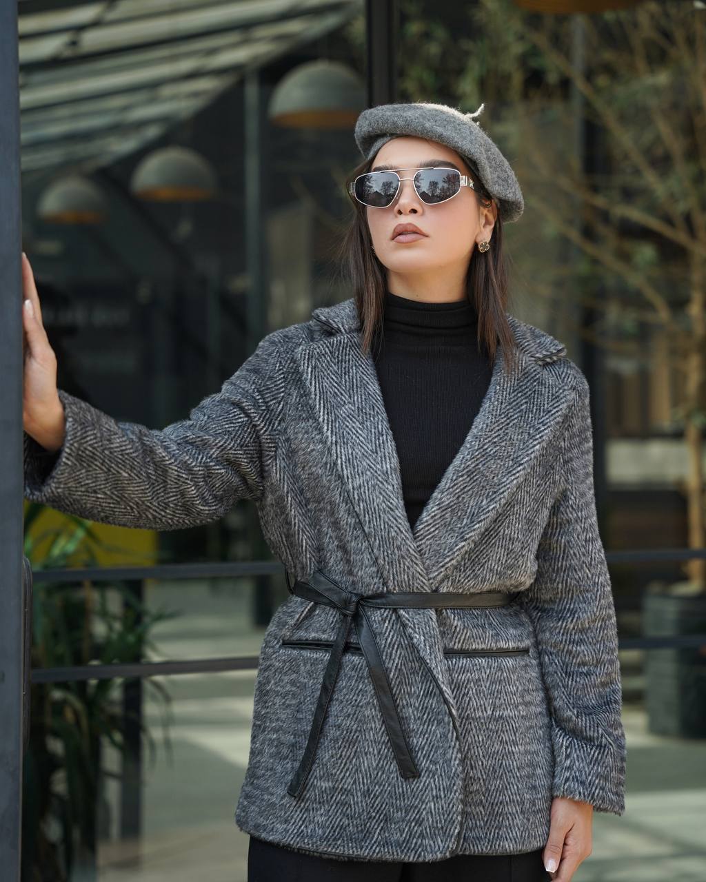 غکس کارنل مشکی