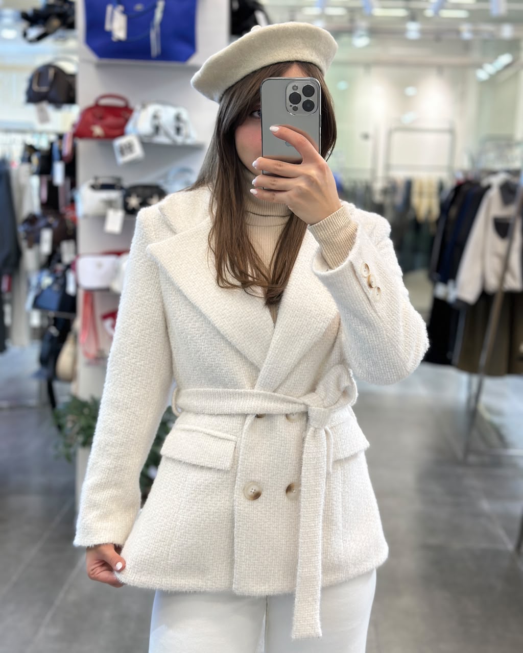 عکس آسیتا 2