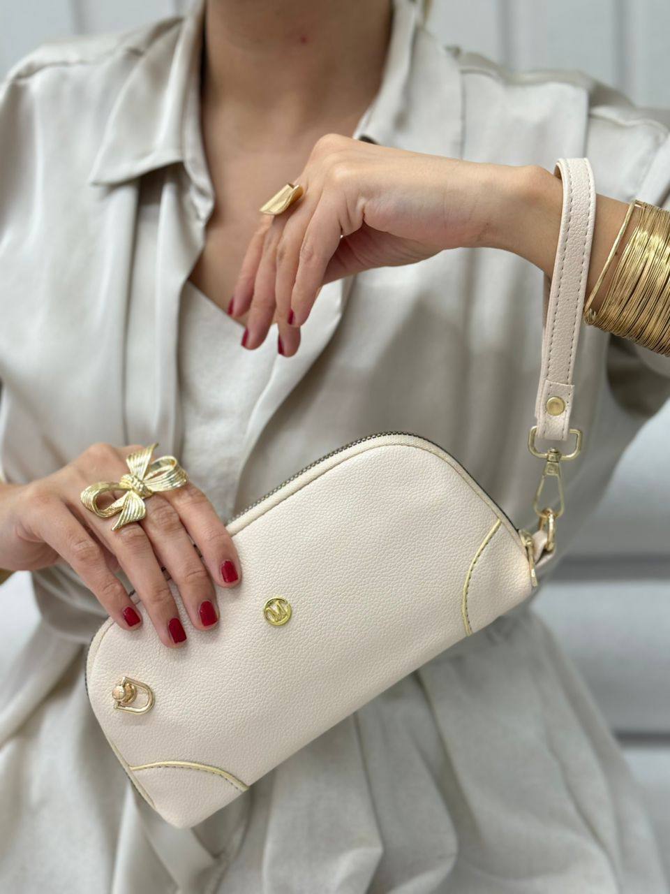 عکس دستی دوشی بوروست