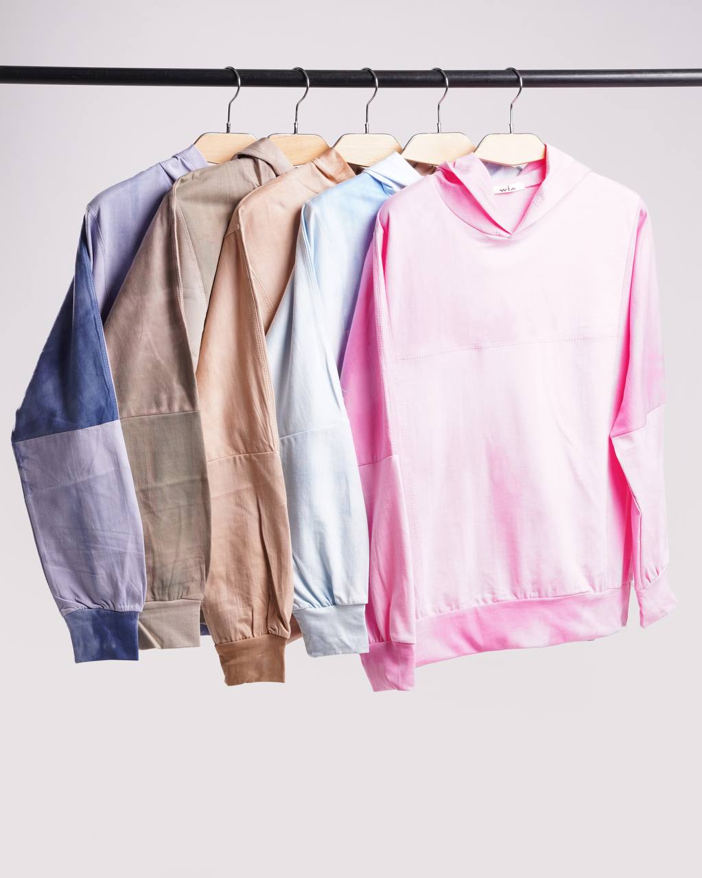 غکس هودی آبرنگی 2 نخ هودی آبرنگی 2 نخ