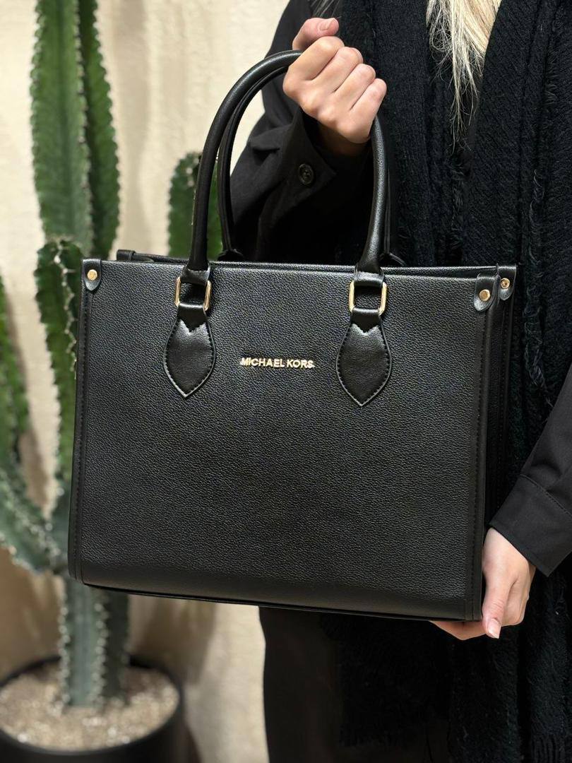 غکس لونسو مشکی ساده