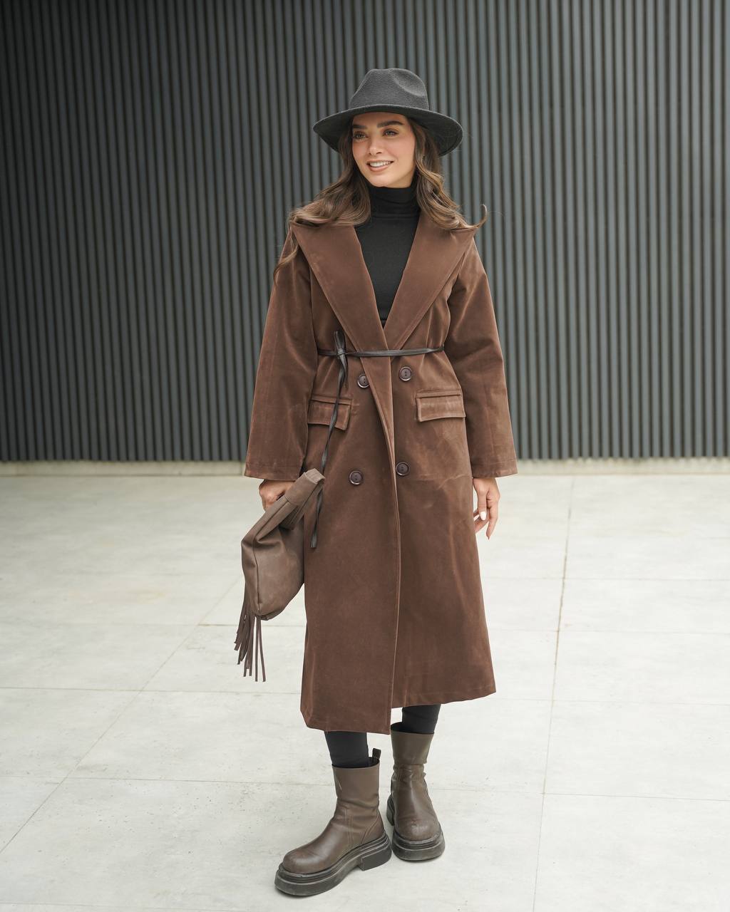 غکس فریلا 2 قهوه ای