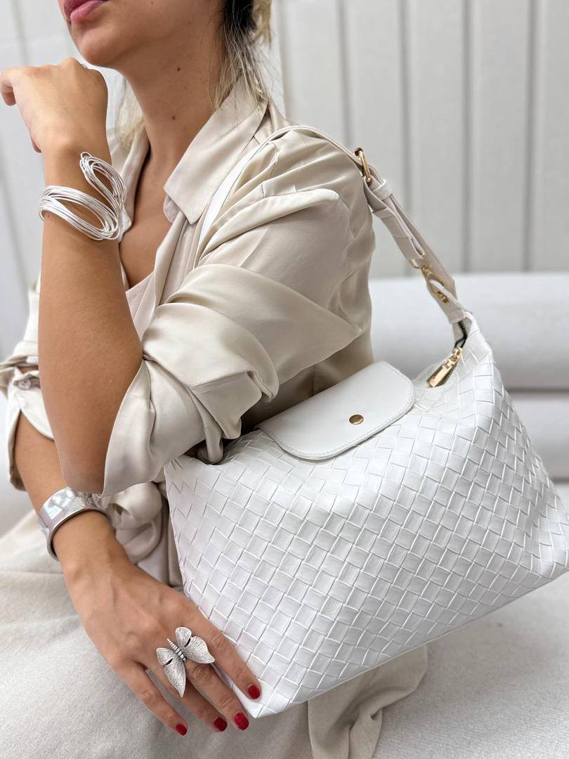 غکس راژان شیری