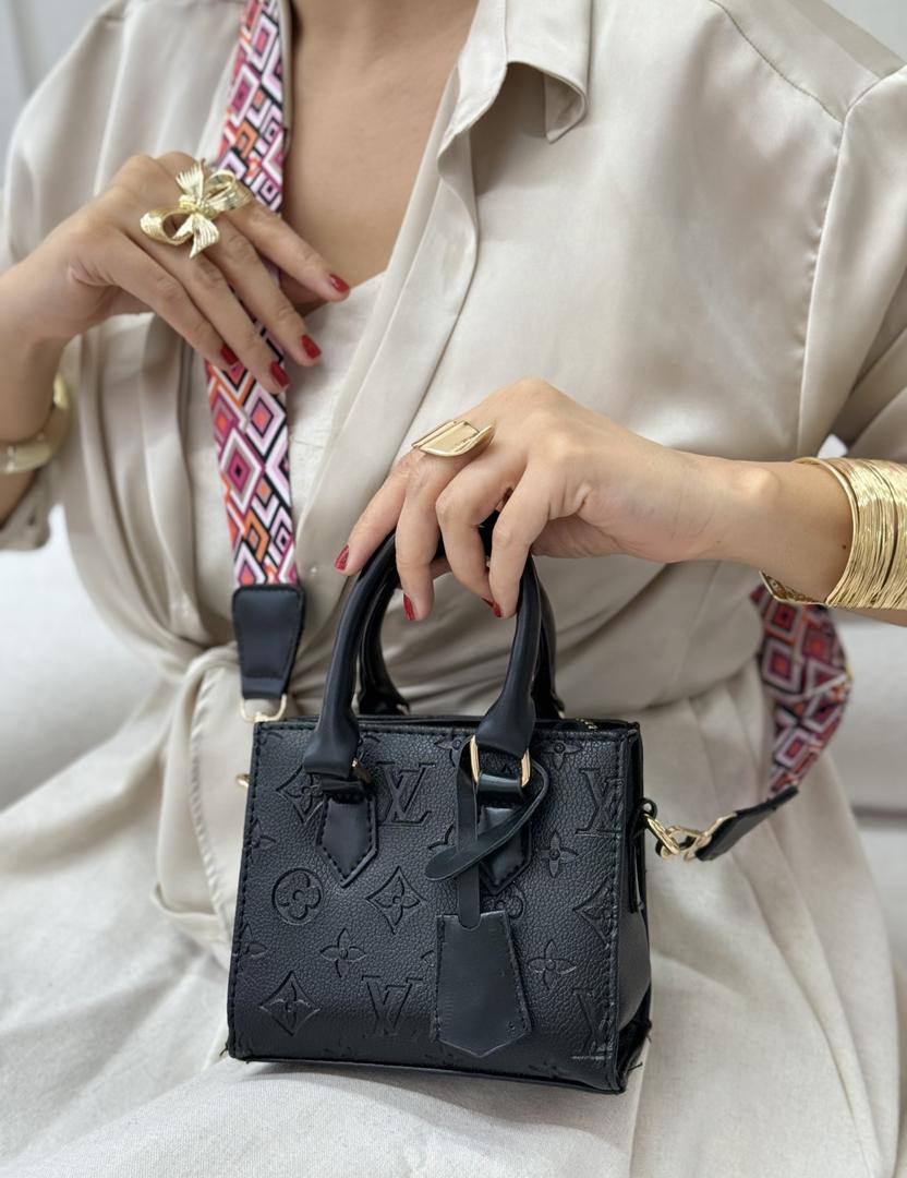 غکس ونیرا مشکی