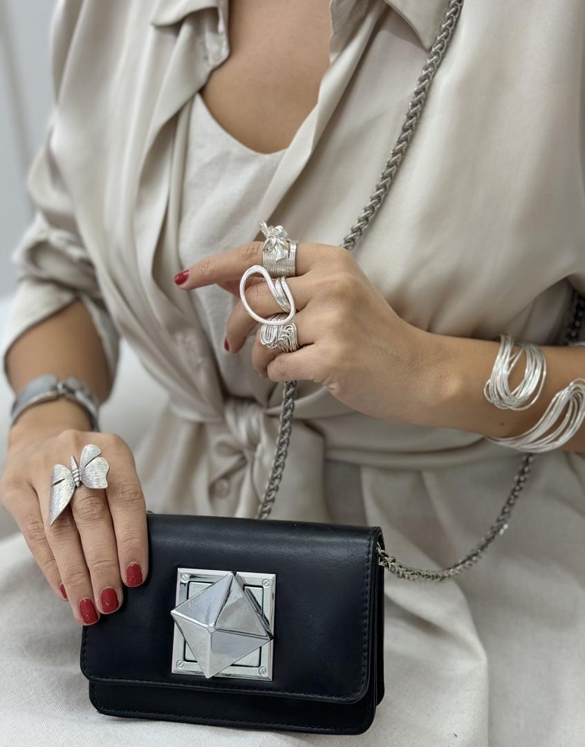 غکس مینی بگ کاپرا مشکی