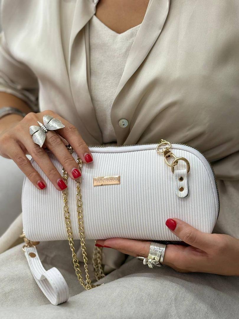 غکس آیکو سفید