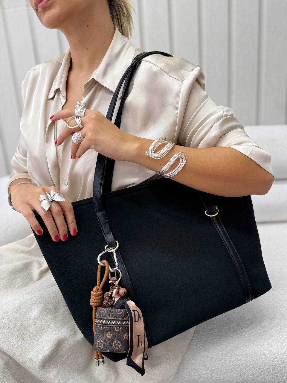 غکس السانا مشکی