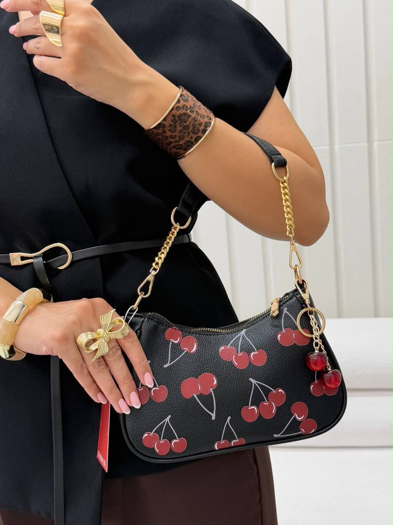 عکس گیلاسا