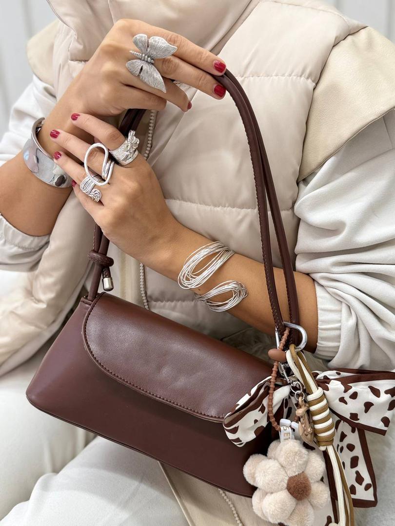 غکس نوالی قهوه ای