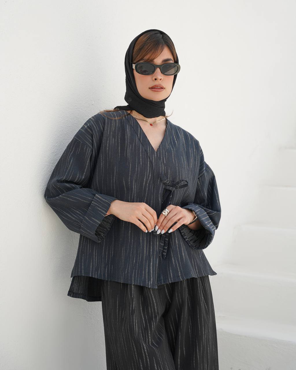 غکس آلونیس سرمه ای