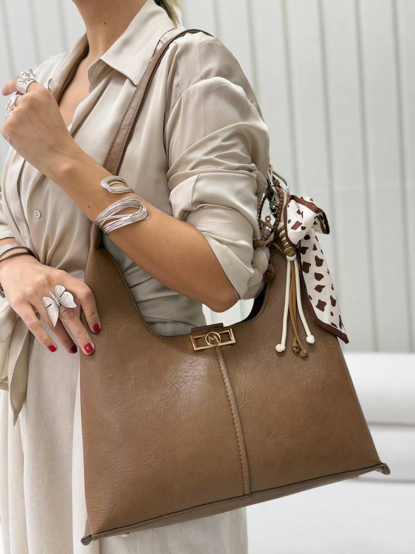 غکس والنتیا گردویی