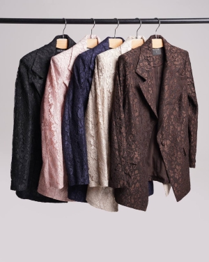 غکس بوژان صورتی