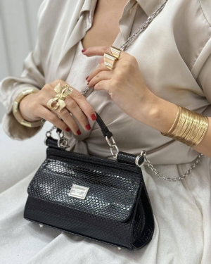 غکس کالوندرا مشکی