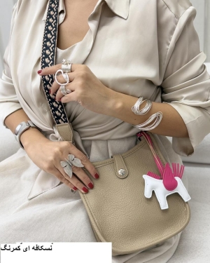 غکس تیندا نسکافه ای کمرنگ