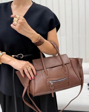 غکس آچیلا قهوه ای