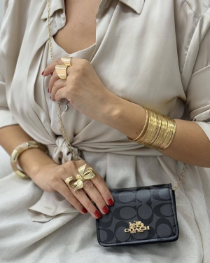 غکس مینی بگ مانتلا مشکی