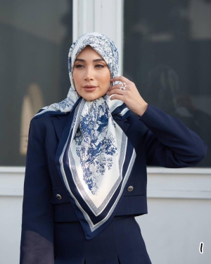 روسری ساتن دیور جنگل