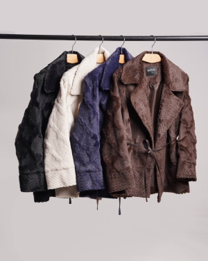 غکس لوییچی قهوه ای