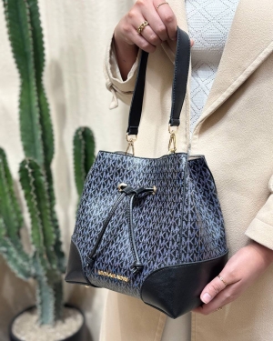 غکس نوفال ام کی مشکی